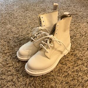 Women’s  Lace-Up Combat Boots